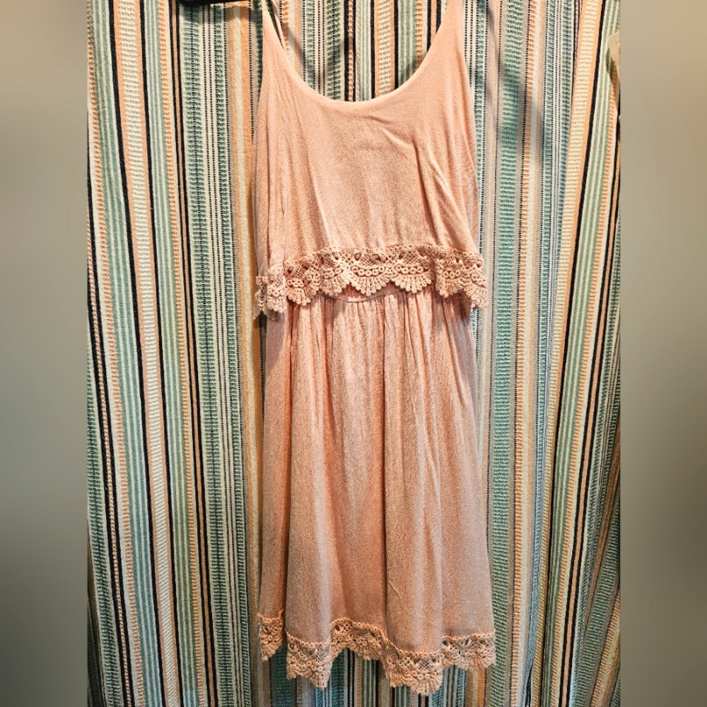 ADAM LEVINE SUMMER DRESS SIZE SMALL PEACHY COLOR